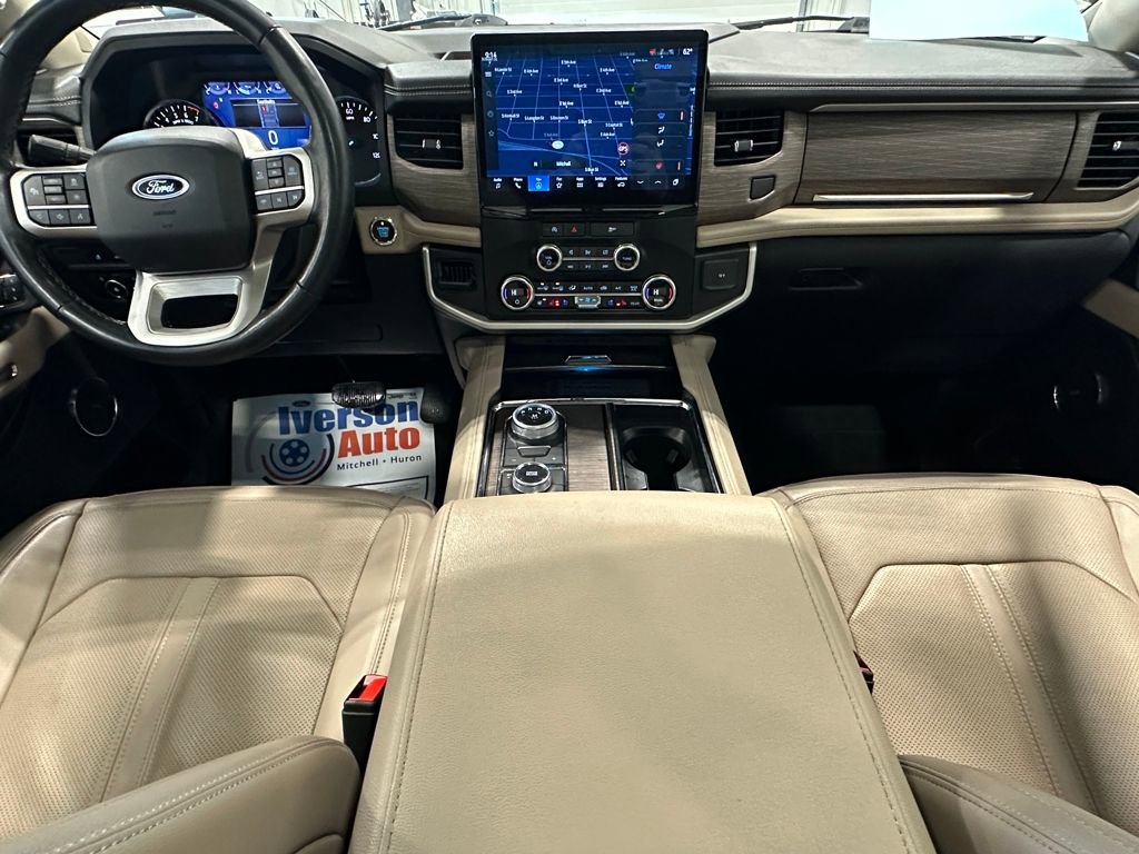 Used 2024 Ford Expedition Limited image 27