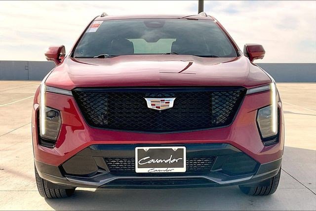Used 2025 Cadillac XT4 Sport image 3