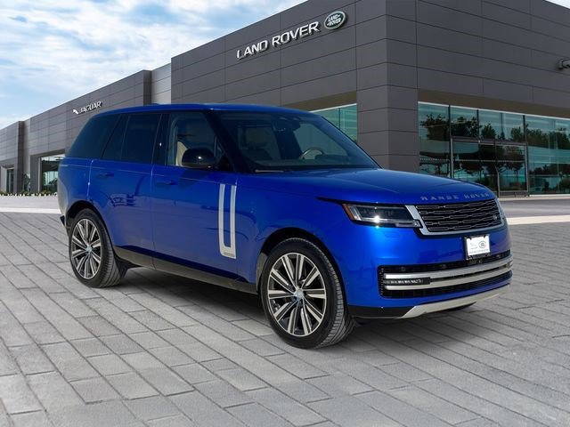 Used 2025 Land Rover Range Rover Autobiography image 7