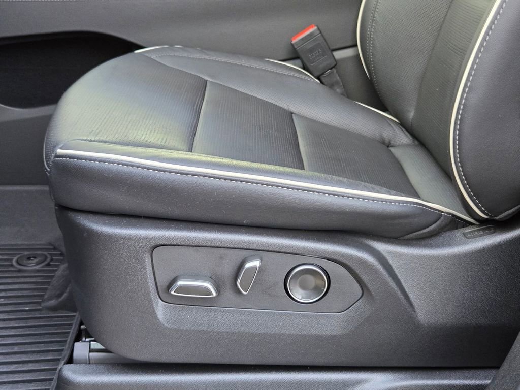 New 2026 Cadillac Escalade Luxury w/ LPO, Floor Liner Package image 28