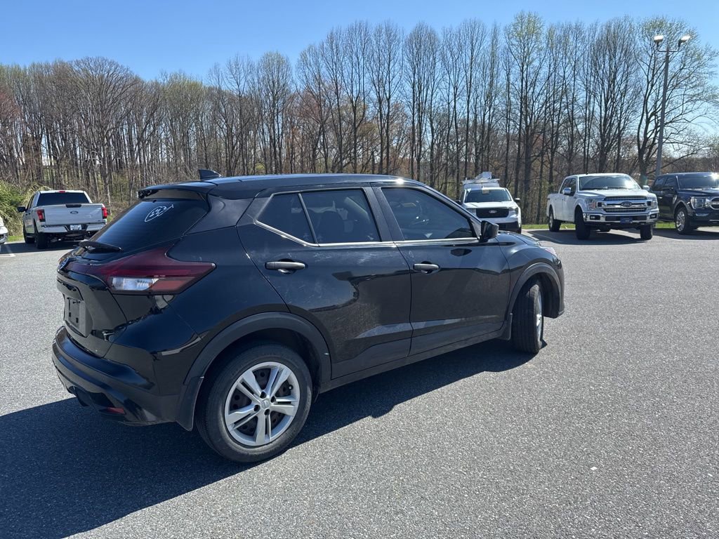 Used 2021 Nissan Kicks S image 6
