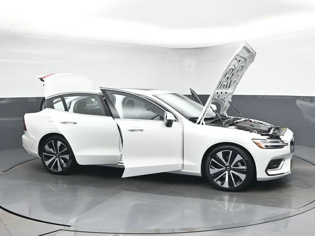Used 2023 Volvo S60 B5 Ultimate image 40