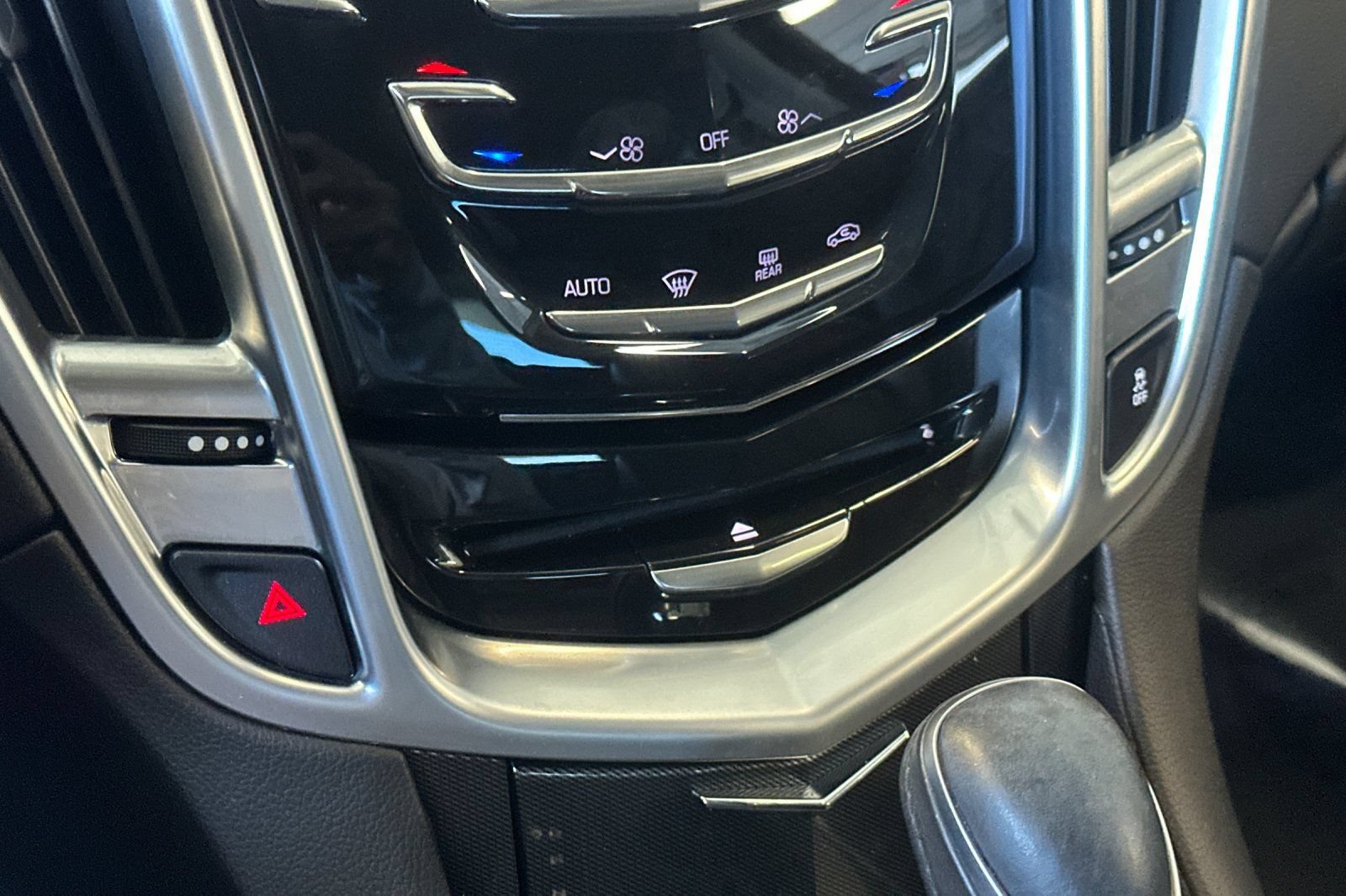 Used 2016 Cadillac SRX FWD image 26
