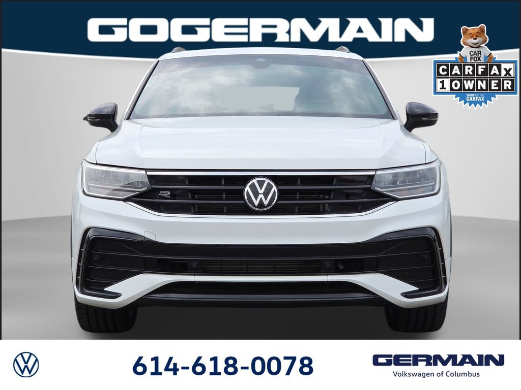 Used 2023 Volkswagen Tiguan SE R-Line AWD/4WD image 3