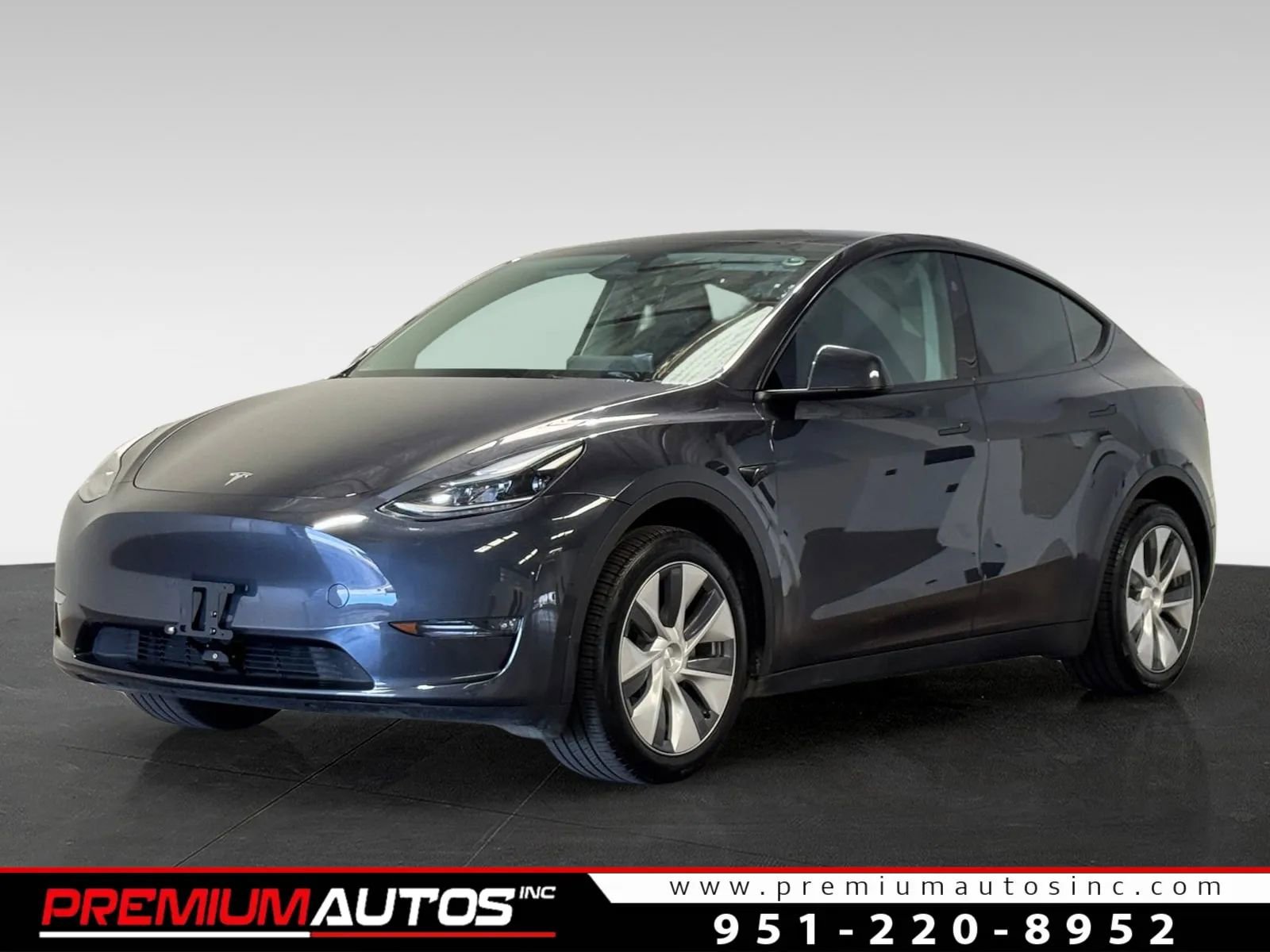 Used 2024 Tesla Model Y Long Range image 1