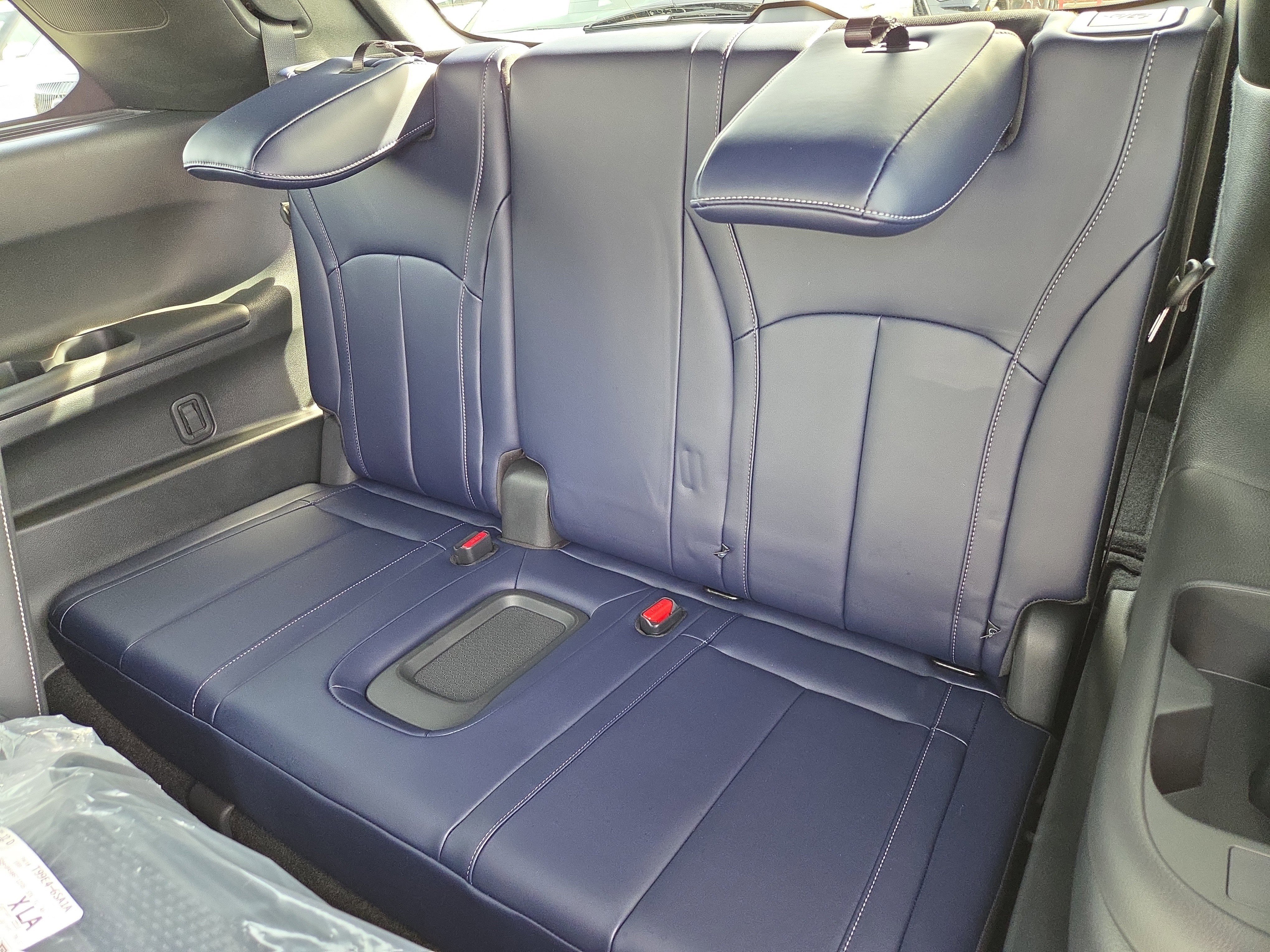 New 2026 INFINITI QX60 Sport w/ Dark Cargo Package image 9