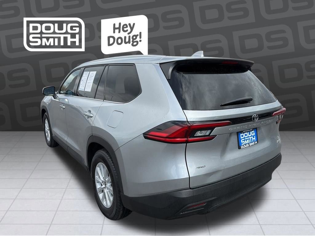 Used 2025 Toyota Grand Highlander AWD image 3
