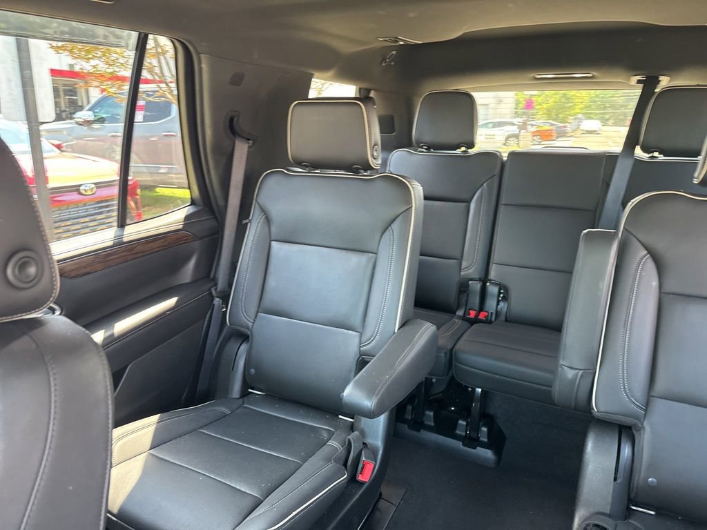 Used 2021 Chevrolet Tahoe Premier w/ Premium Package AWD/4WD image 6
