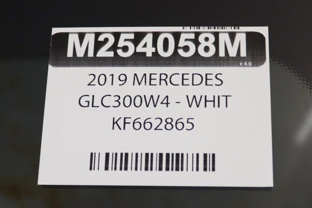 Used 2019 Mercedes-Benz GLC 300 4MATIC image 34