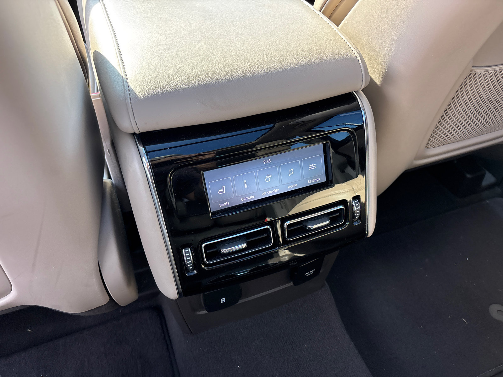 Used 2021 Lincoln Aviator Reserve w/ Equipment Group 201A AWD/4WD image 32