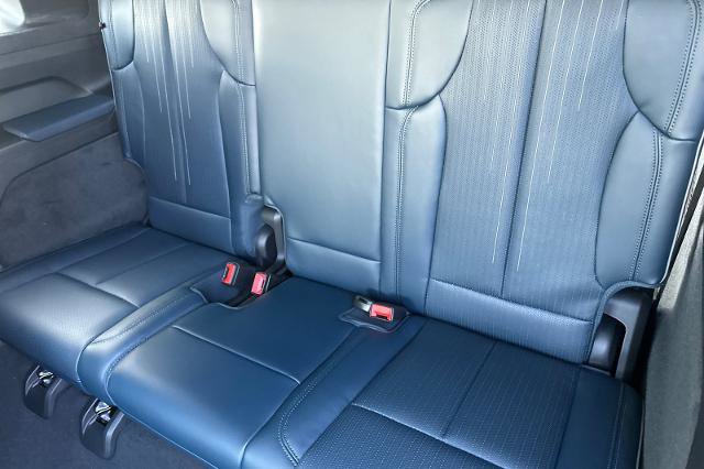 New 2025 Cadillac Escalade IQ Luxury 2 image 16