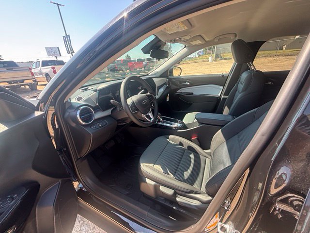 New 2026 Chevrolet Trax LT w/ Driver Confidence Package FWD image 11