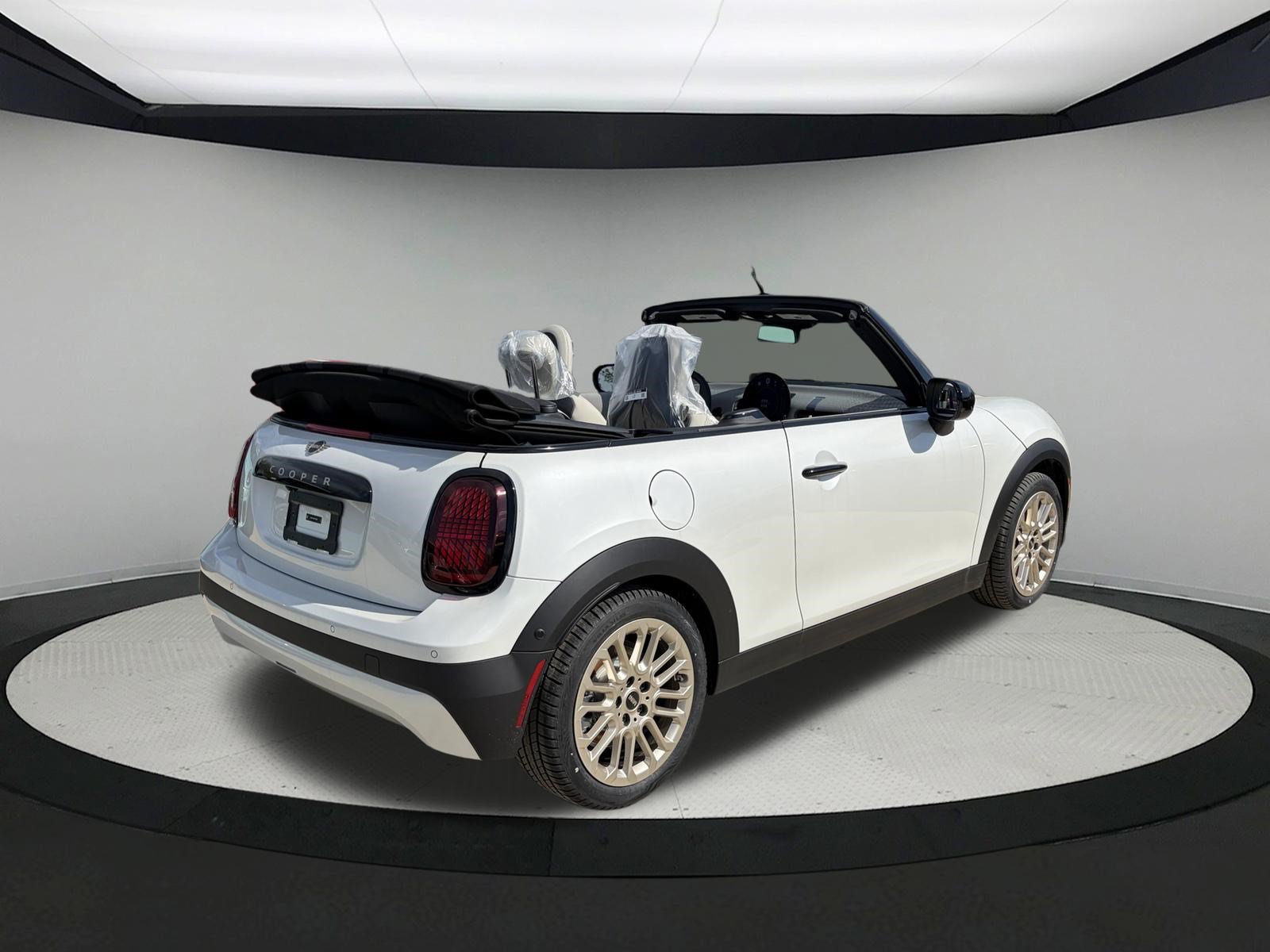 Used 2026 MINI Cooper Convertible FWD image 5