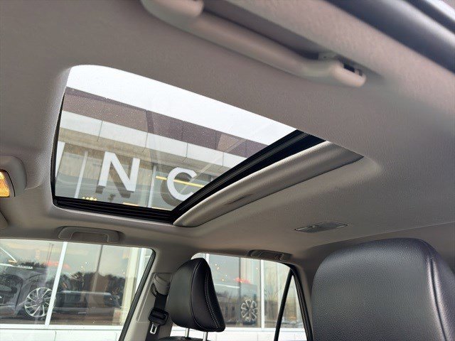 Used 2016 Toyota 4Runner Limited image 17