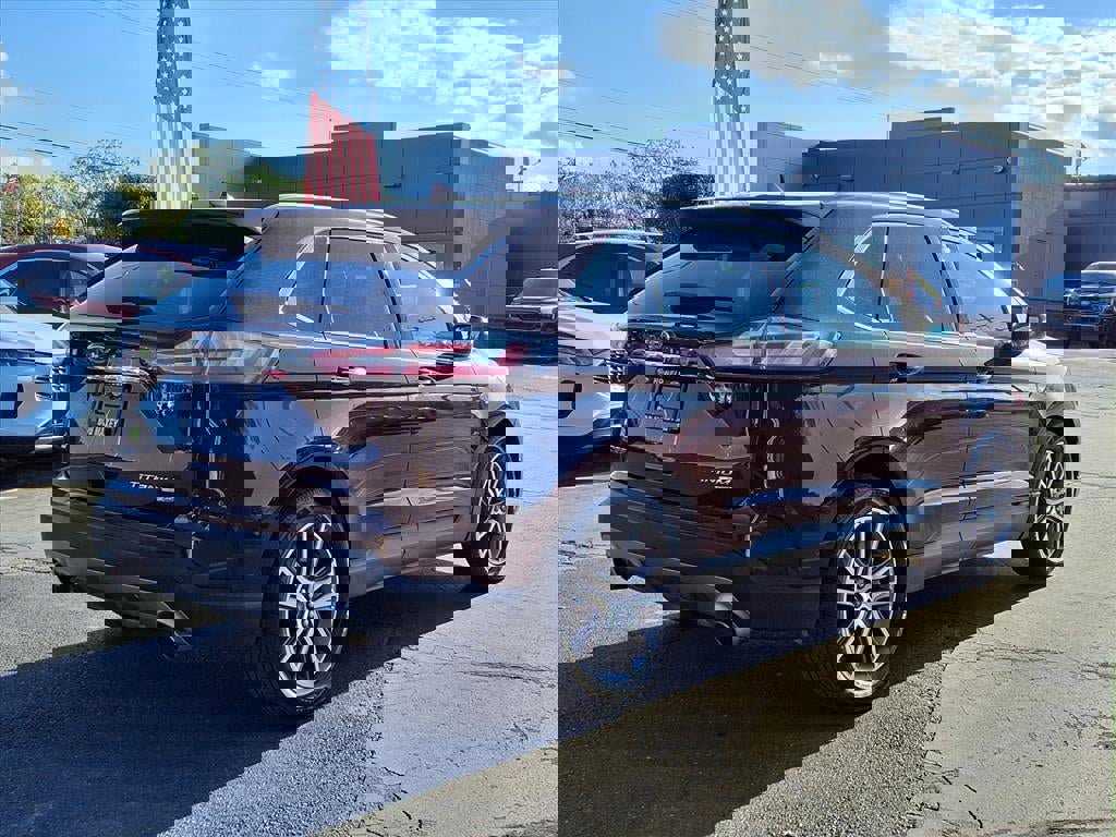 Certified 2019 Ford Edge Titanium w/ Cold Weather Package image 4