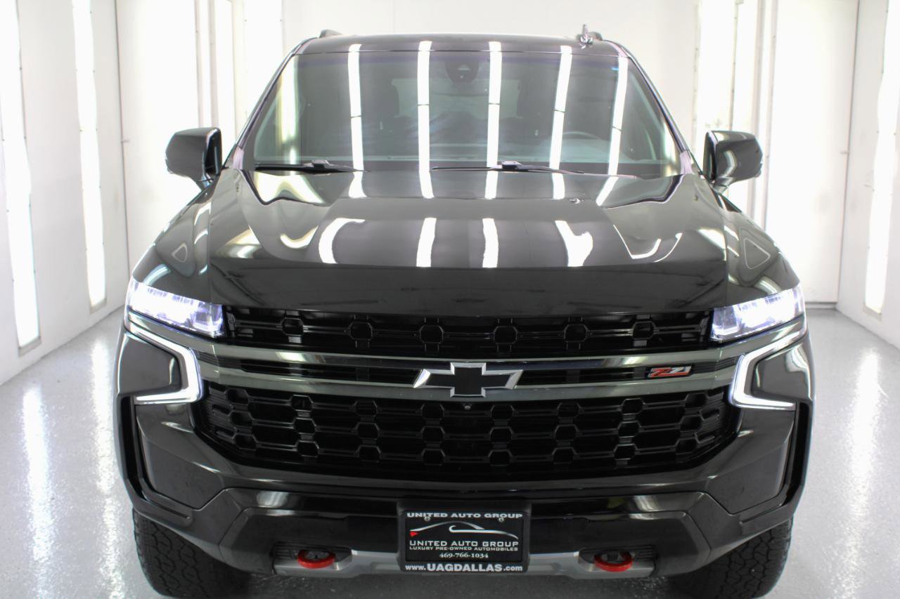 Used 2021 Chevrolet Suburban Z71 w/ Z71 Signature Package AWD/4WD image 3