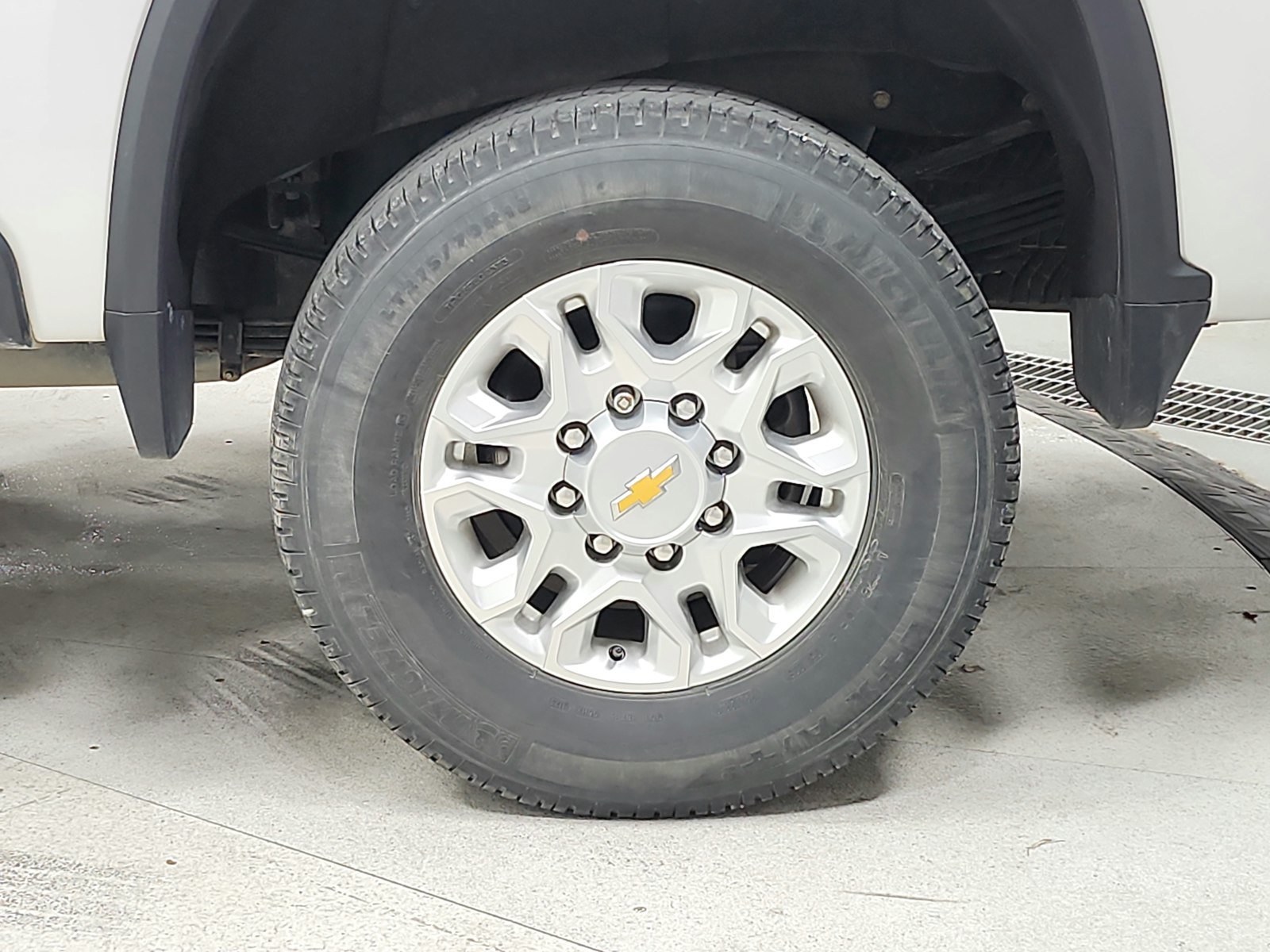 Used 2024 Chevrolet Silverado 2500 LTZ w/ LTZ Convenience Package AWD/4WD image 14
