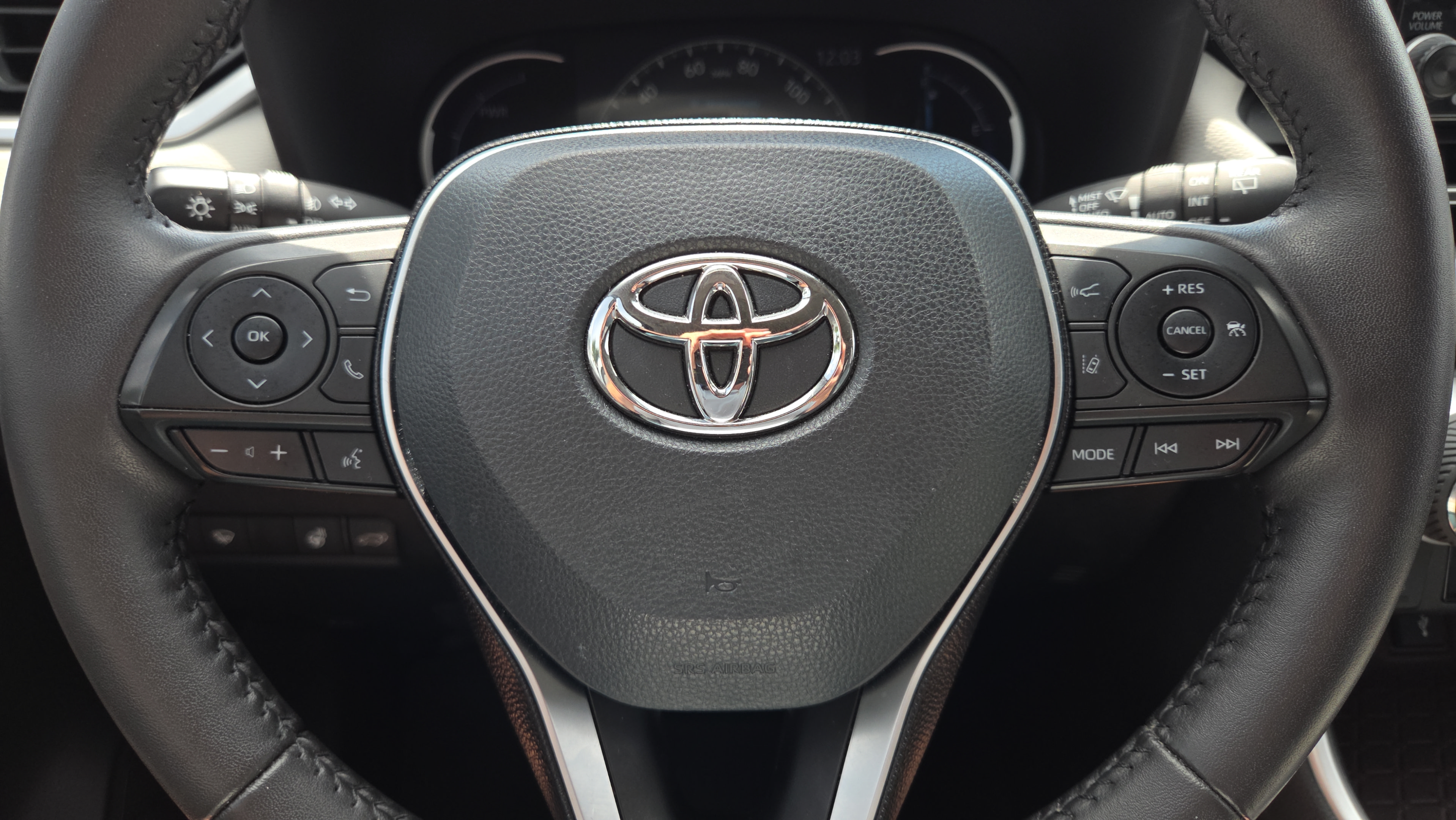 Certified 2021 Toyota RAV4 Limited w/ Limited Grade Weather Package AWD/4WD image 29