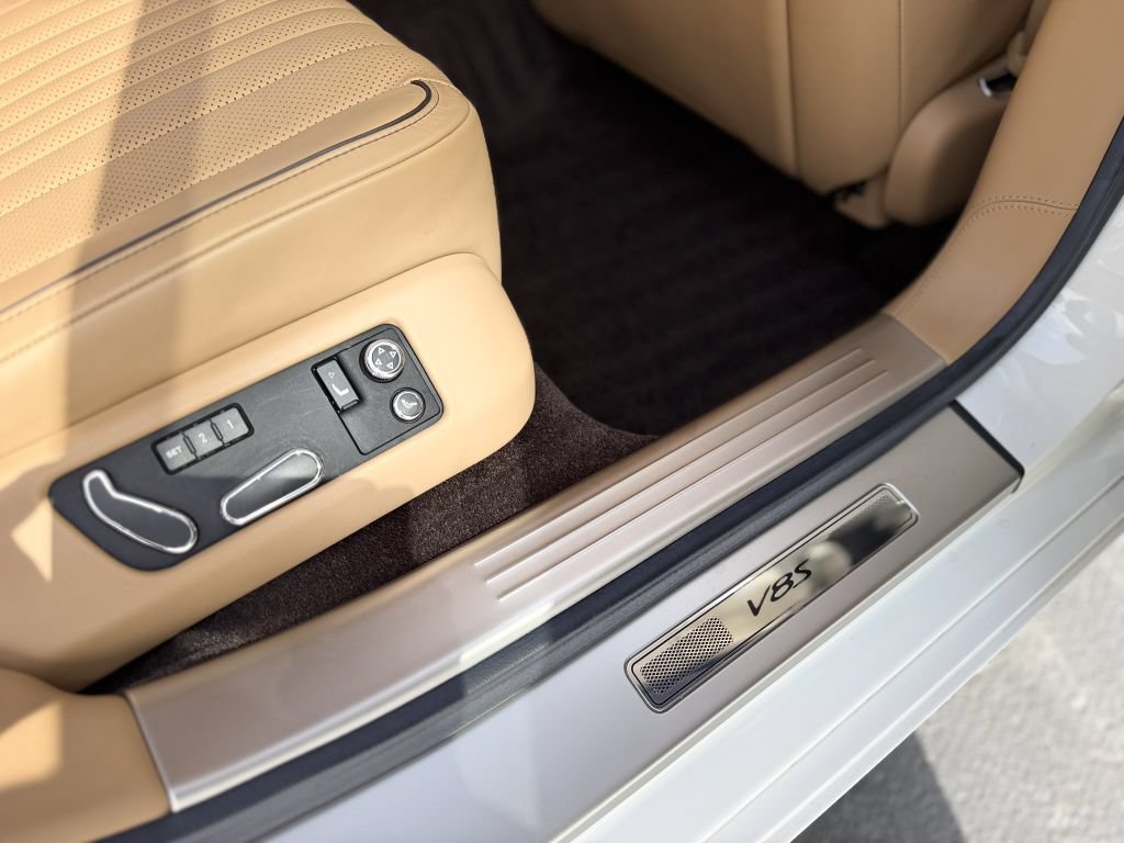 Used 2018 Bentley Flying Spur S V8 AWD/4WD image 19