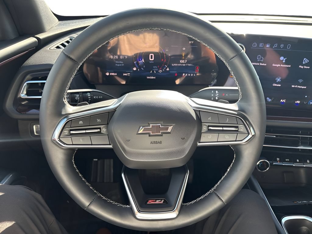Used 2024 Chevrolet Traverse Z71 AWD/4WD image 17