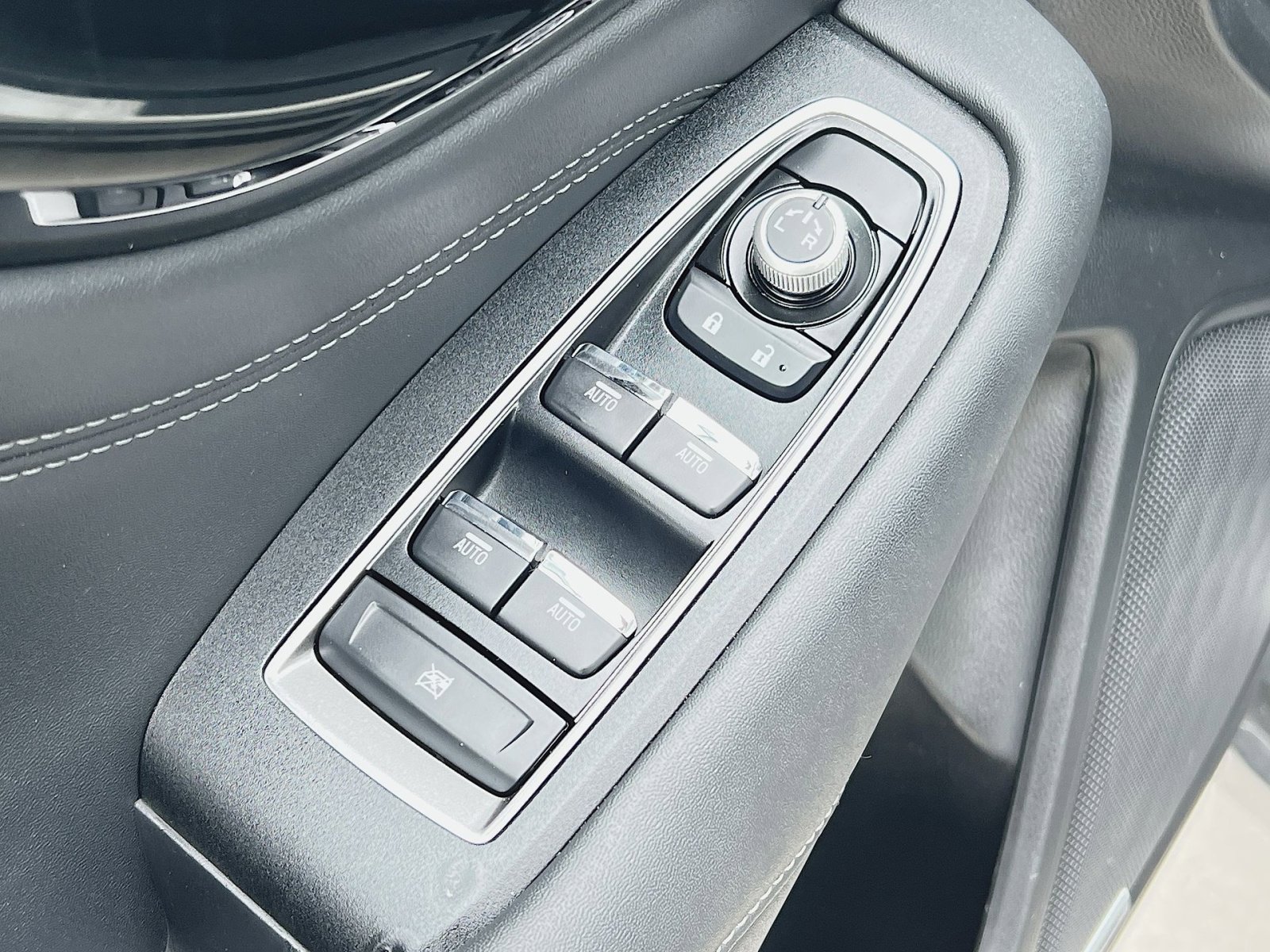 Used 2023 Subaru Outback Limited XT image 15