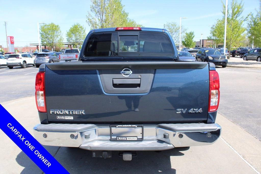 Used 2015 Nissan Frontier SV w/ SV Value Truck Package AWD/4WD image 8