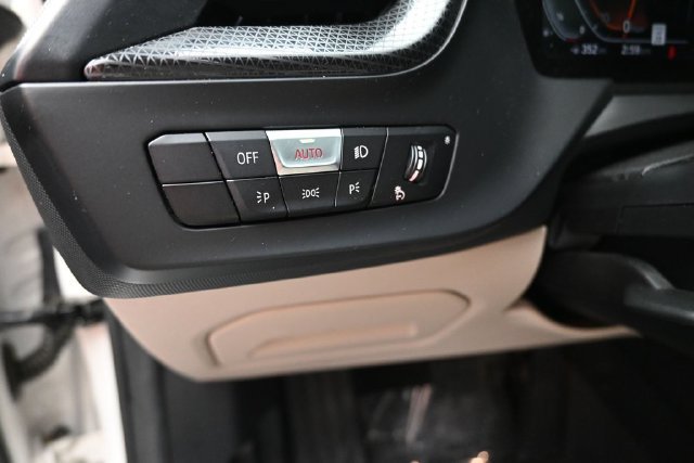 Used 2022 BMW 228i Gran Coupe w/ Convenience Package FWD image 17