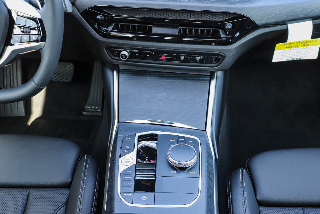 New 2026 BMW 330i Sedan RWD image 13