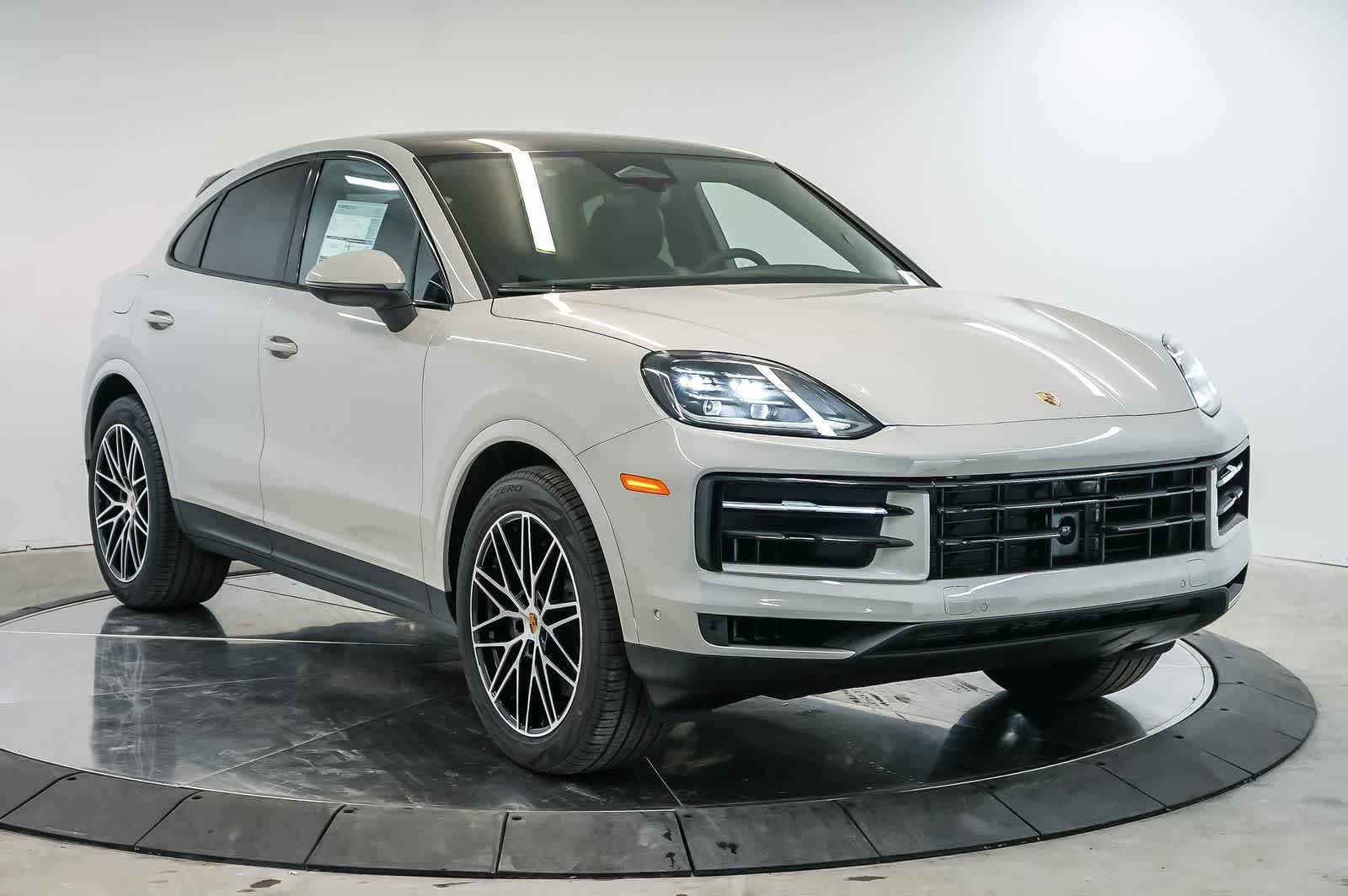 New 2026 Porsche Cayenne Coupe AWD/4WD image 7