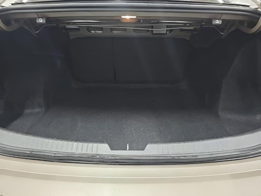 Used 2024 Chevrolet Malibu LT image 16