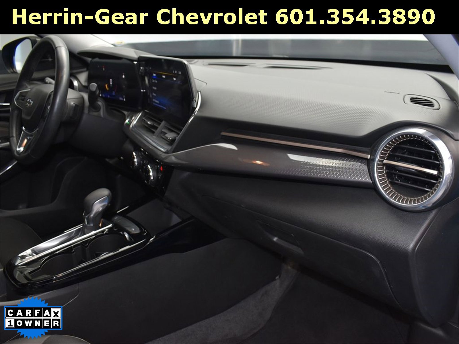 Used 2025 Chevrolet Trax ACTIV image 23