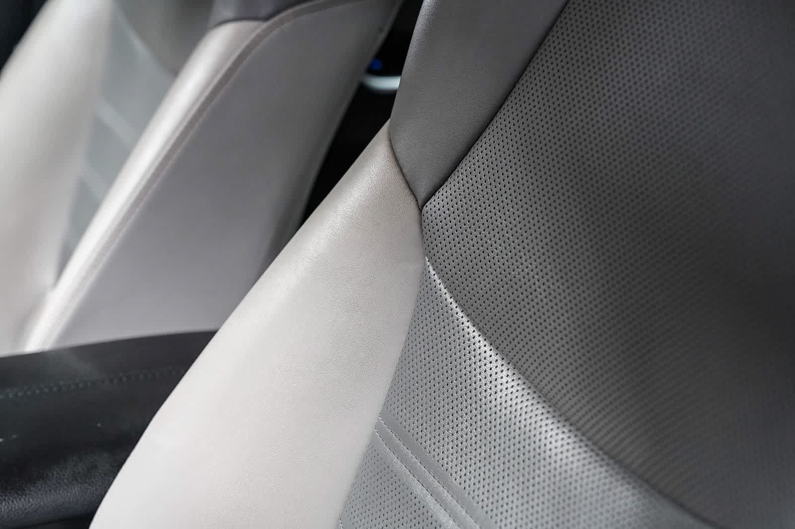 Certified 2021 Toyota RAV4 Limited FWD image 21