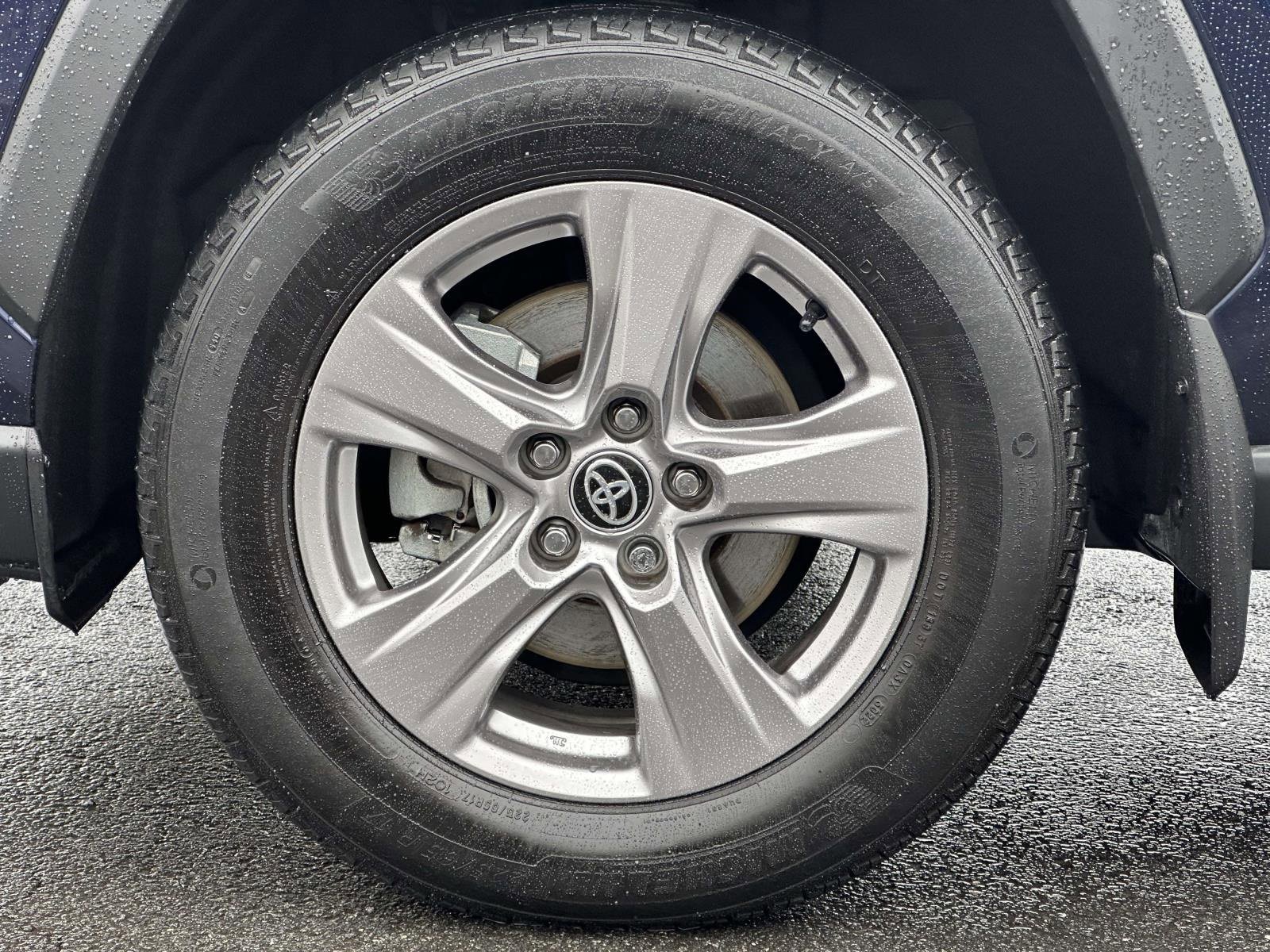 Used 2023 Toyota RAV4 XLE w/ Convenience Package image 7