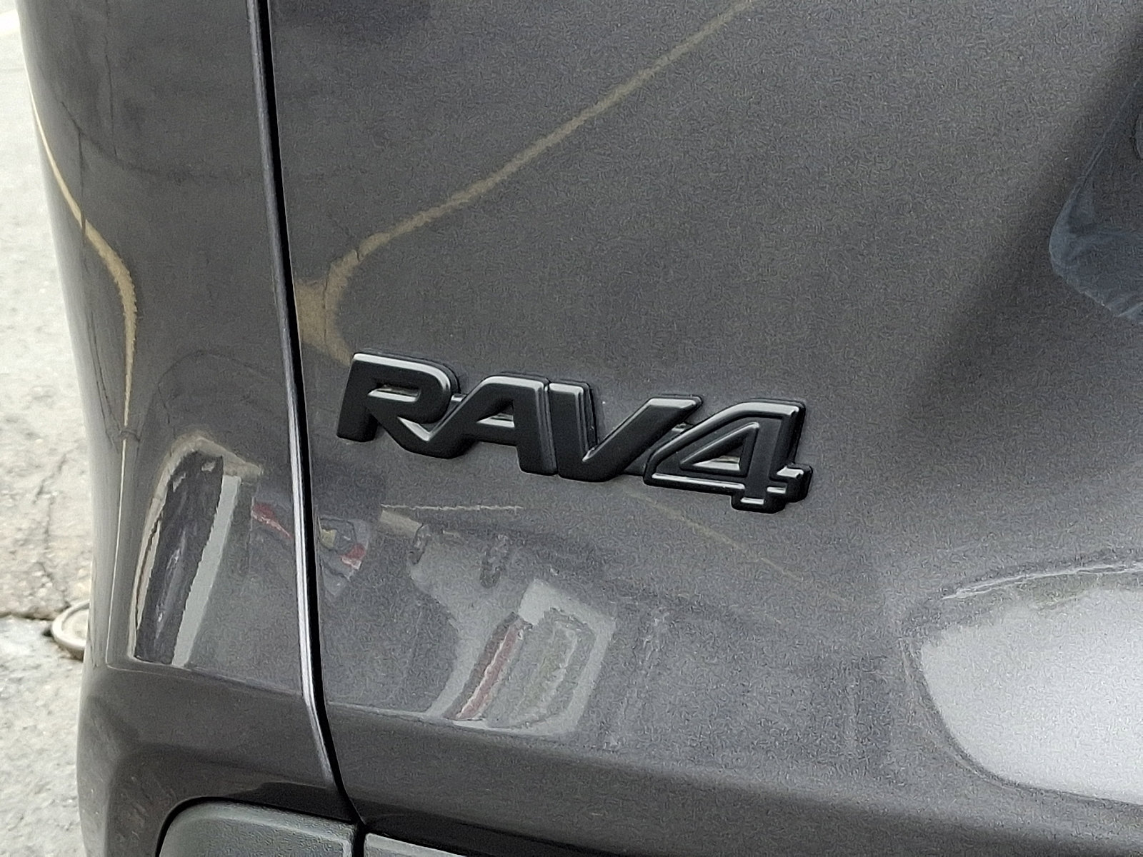 Used 2023 Toyota RAV4 LE image 30