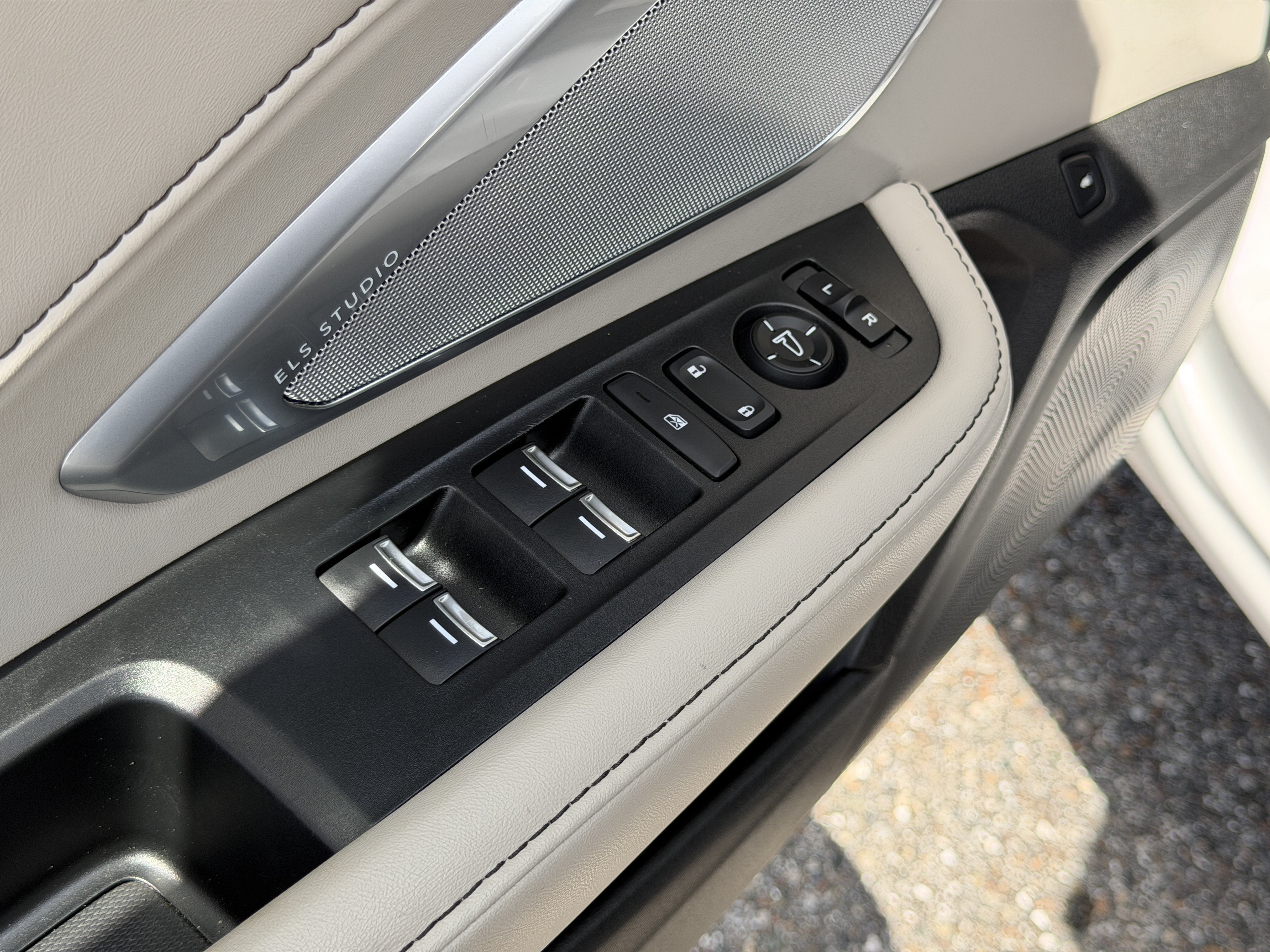Used 2025 Acura RDX w/ Technology Package AWD/4WD image 20