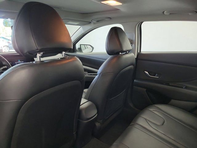 Used 2023 Hyundai Elantra Limited w/ Winter Weather Package FWD image 14