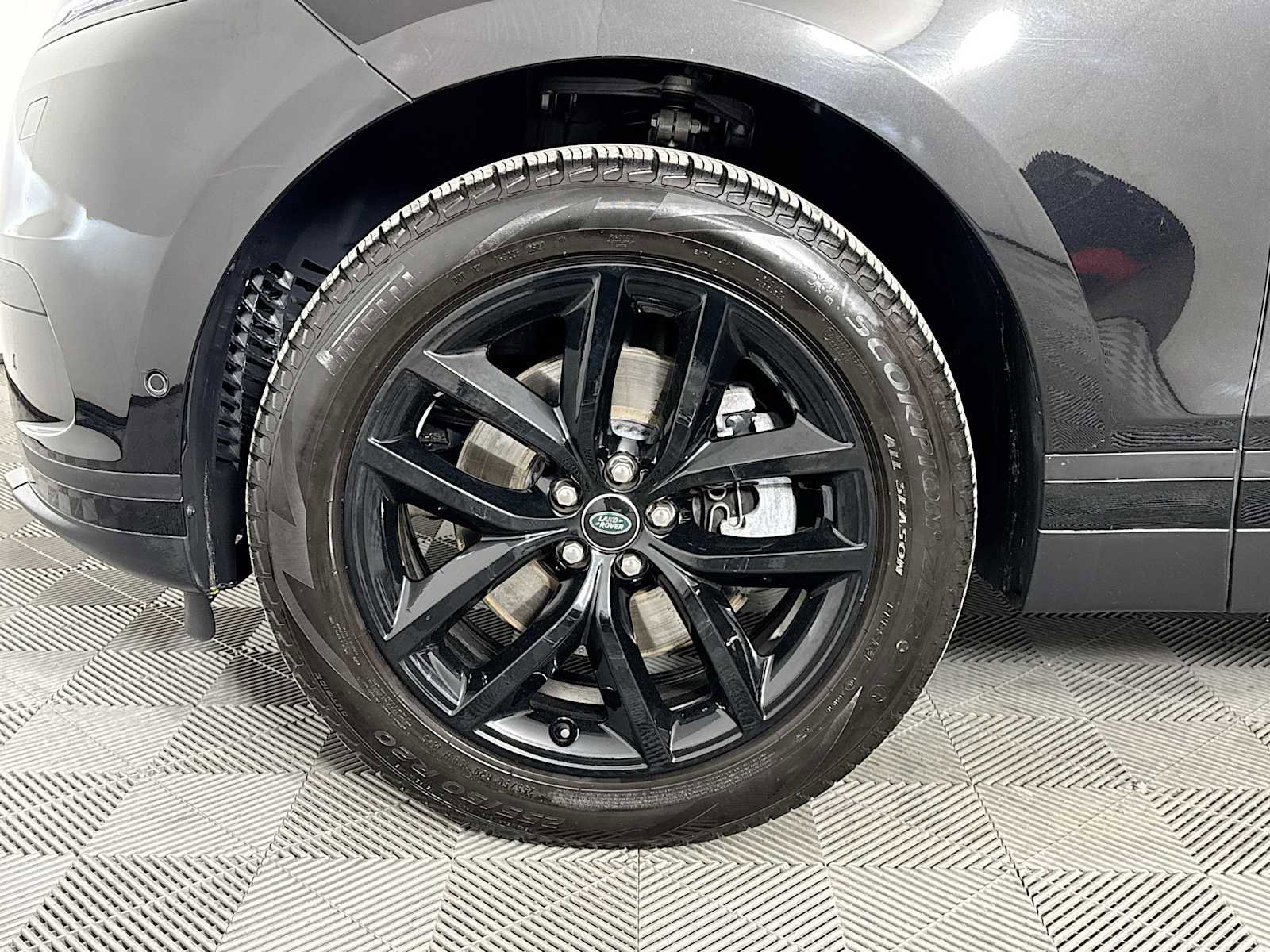 Used 2025 Land Rover Range Rover Velar S image 30