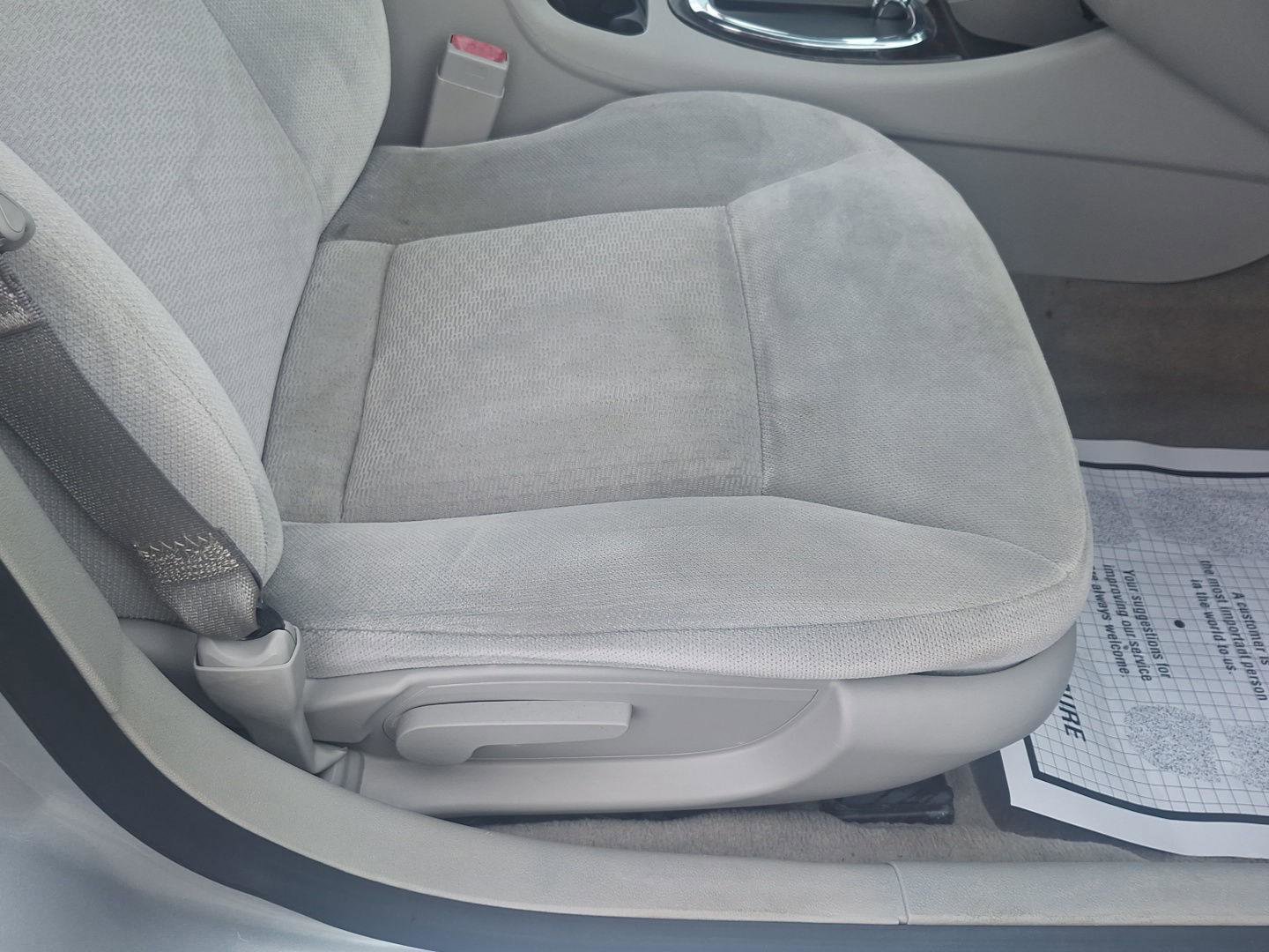 Used 2016 Chevrolet Impala LT FWD image 19