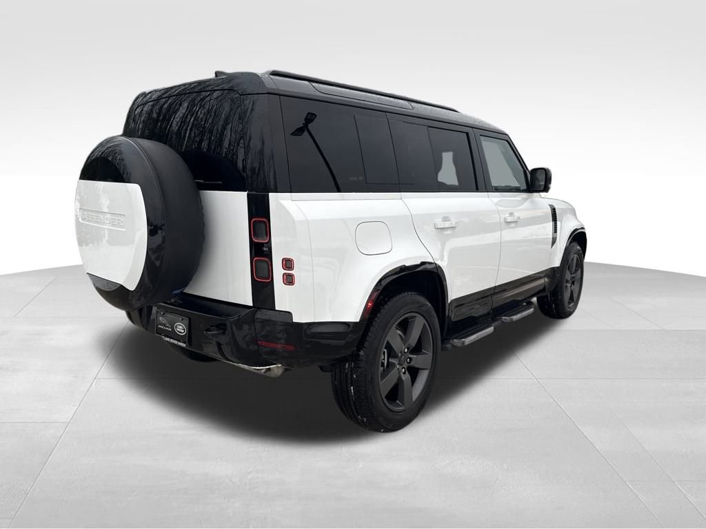 New 2026 Land Rover Defender 110 X-Dynamic SE image 7