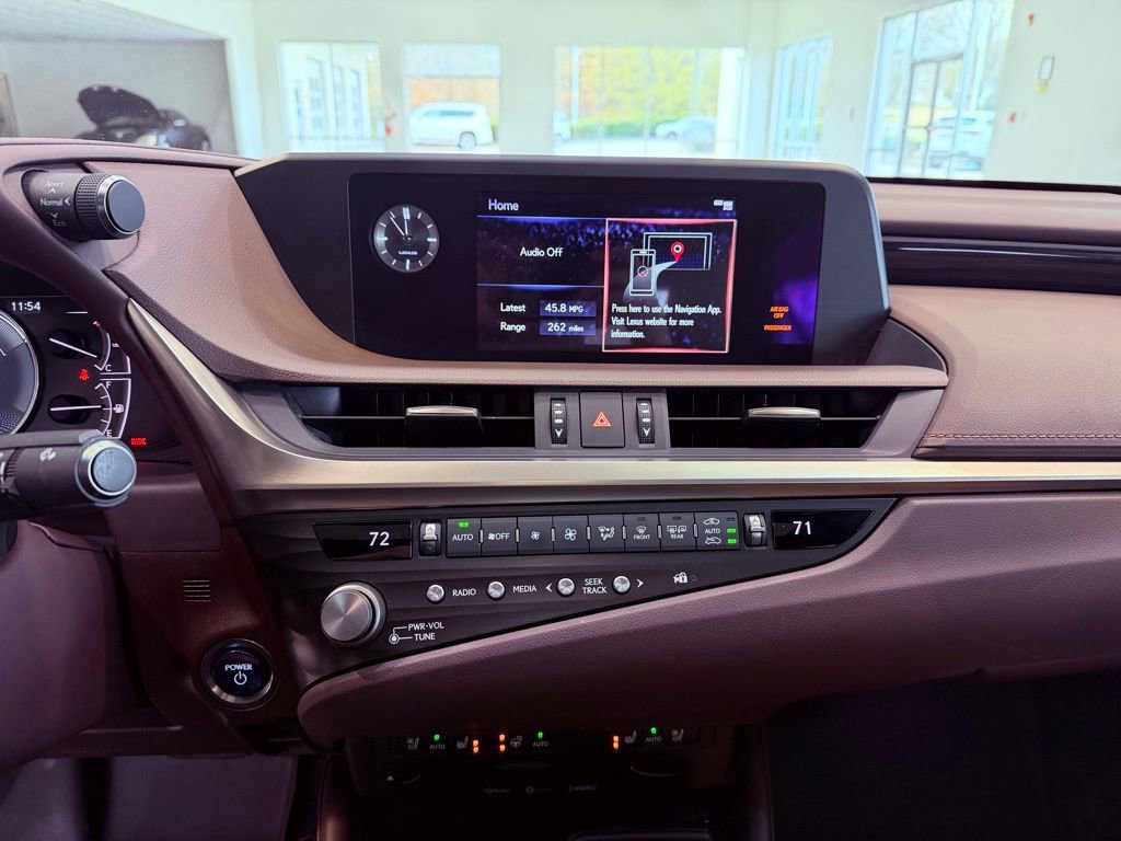 Certified 2021 Lexus ES 300h w/ Premium Package image 22