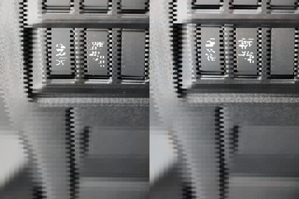 Used 2022 Subaru Ascent Limited w/ Technology Package image 30