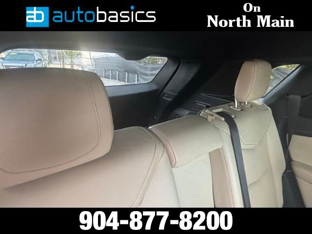 Used 2017 Cadillac XT5 FWD image 32