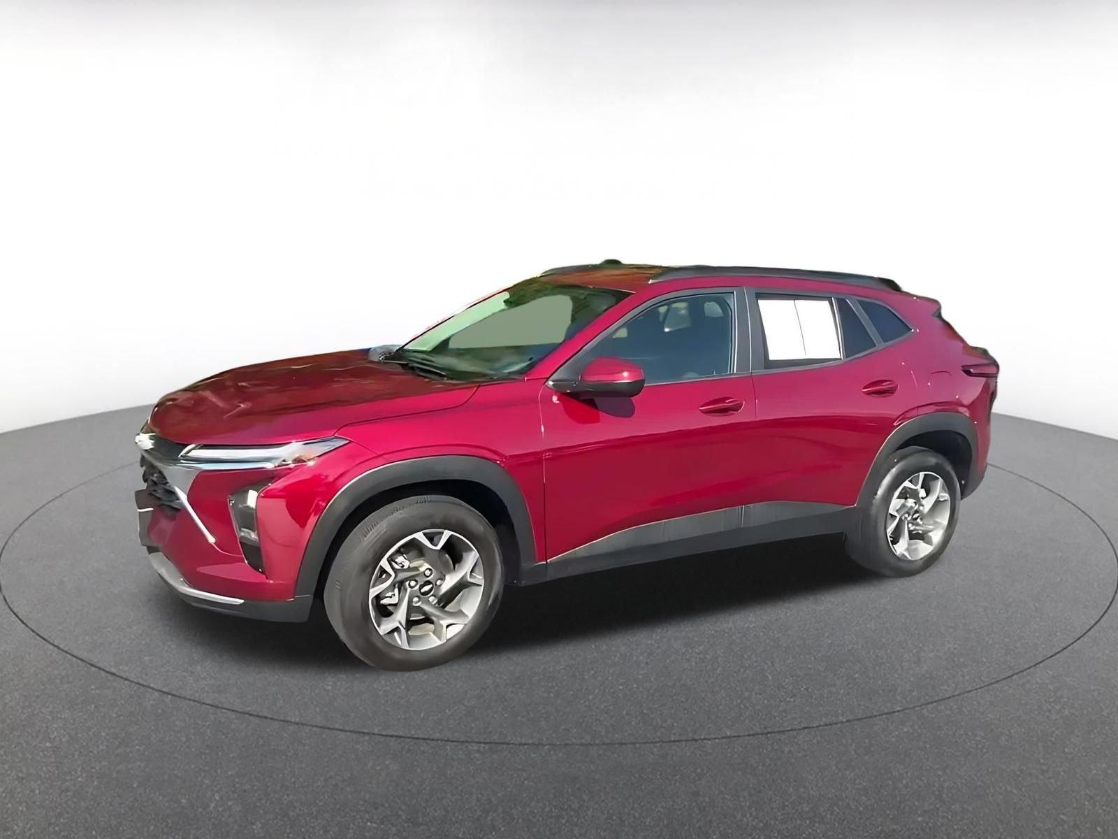 Used 2025 Chevrolet Trax LT FWD image 5