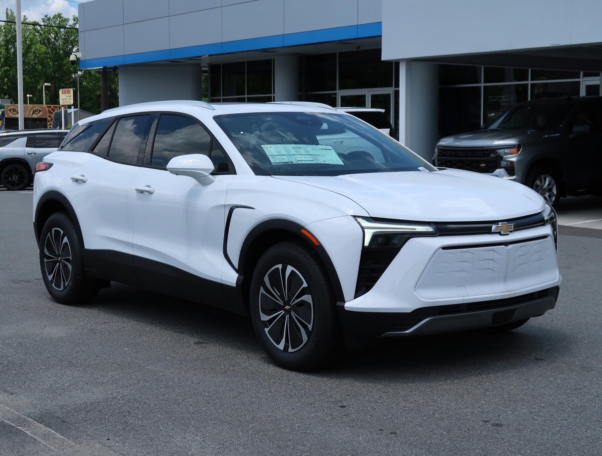 New 2026 Chevrolet Blazer EV LT image 2
