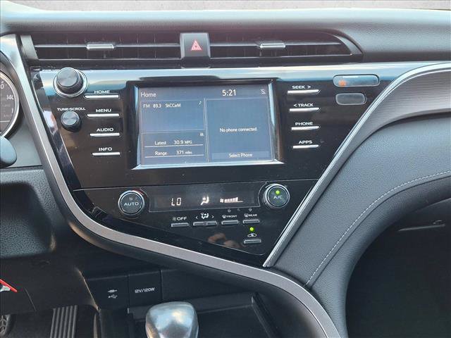 Used 2018 Toyota Camry SE FWD image 14