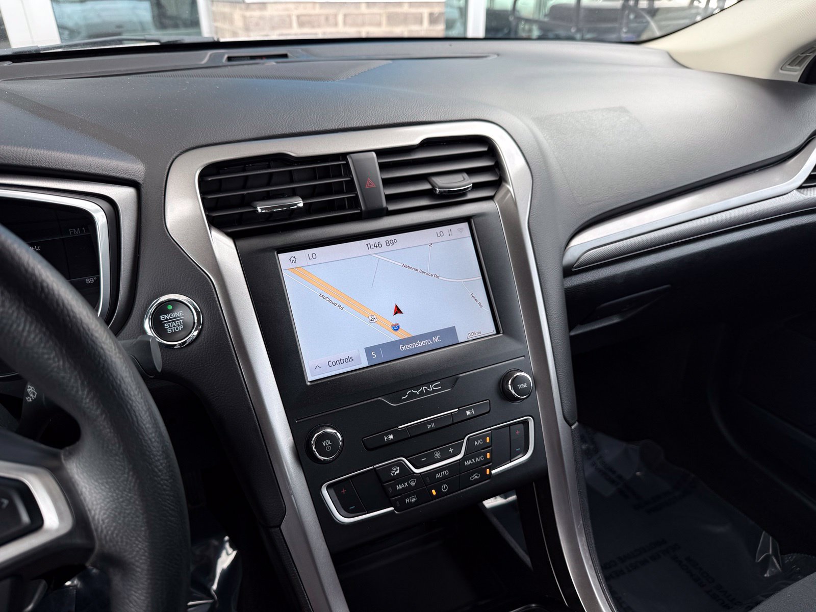 Used 2020 Ford Fusion SE FWD image 29