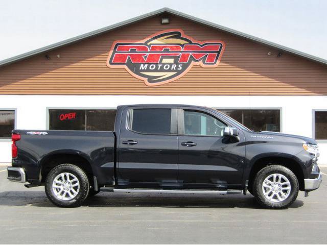 Used 2022 Chevrolet Silverado 1500 LT w/ Max Trailering Package AWD/4WD image 3
