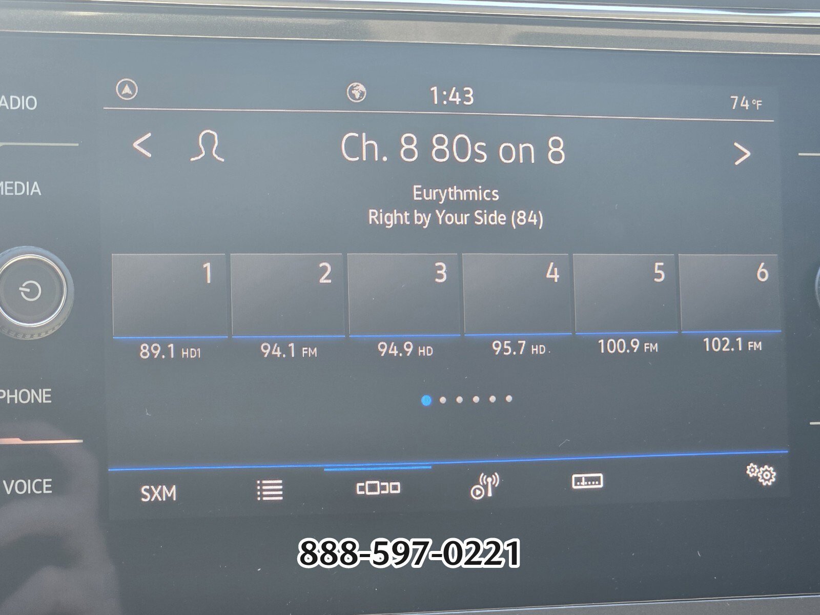 Used 2023 Volkswagen Tiguan SE image 18