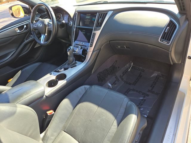 Used 2021 INFINITI Q60 3.0t Luxe w/ Cargo Package RWD image 22