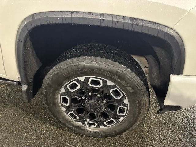 Used 2024 Chevrolet Silverado 3500 High Country w/ Technology Package image 36